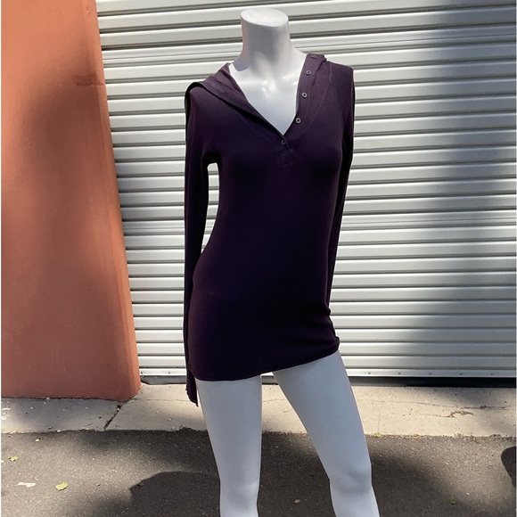 ♥️ HARD TAIL THERMAL TOP SIZE LARGE - Picture 2 of 6